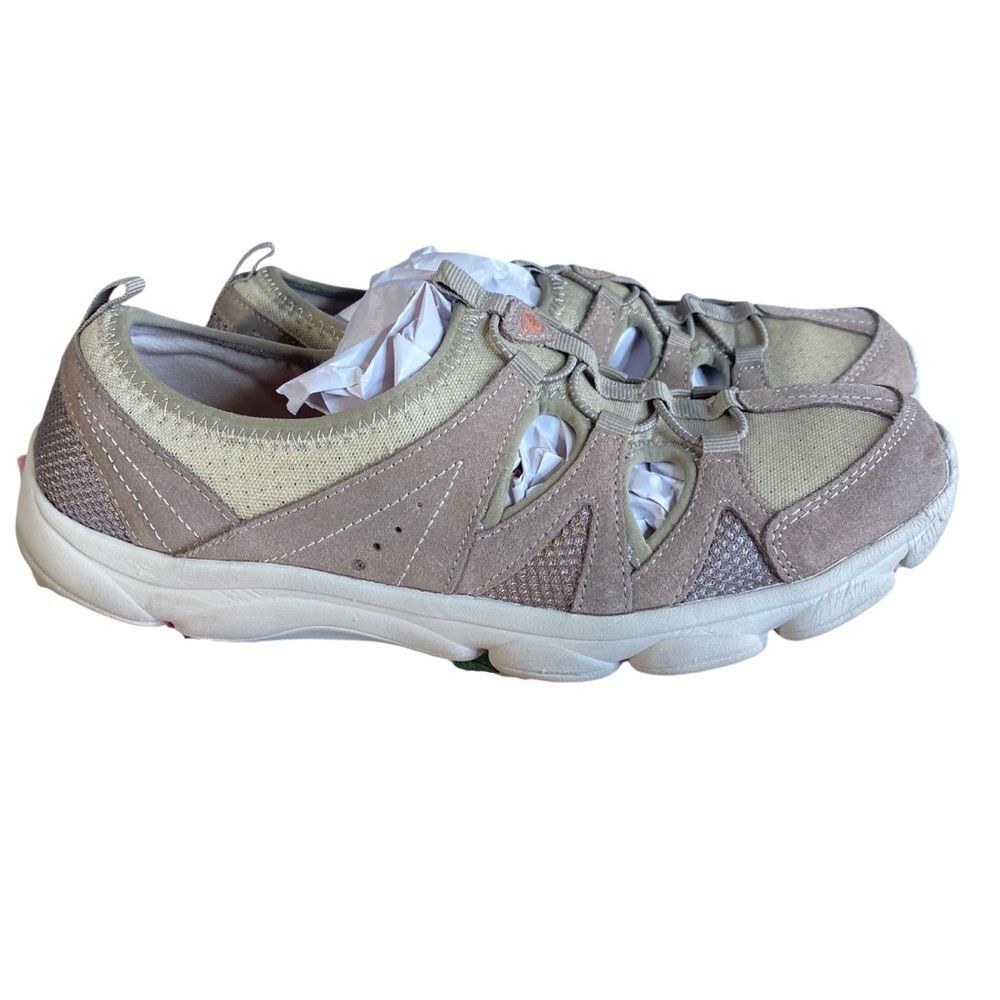 Easy Spirit Women's Realflex Walking Shoe Slip On Relaxed Lightweight Fit SZ 11